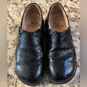 Finn comfort 38 women’s Black Patent Leather Loafers